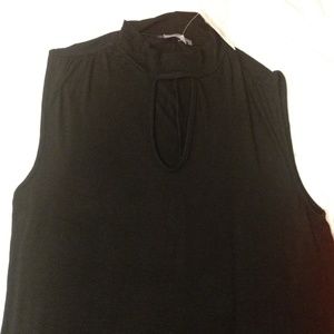 JLo black keyhole sleeveless top size M NWT